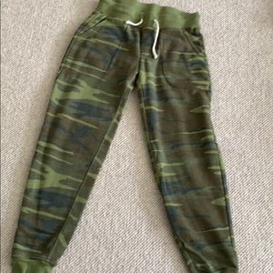 ALTERNATIVE APPAREL Eco Fleece Camo Joggers